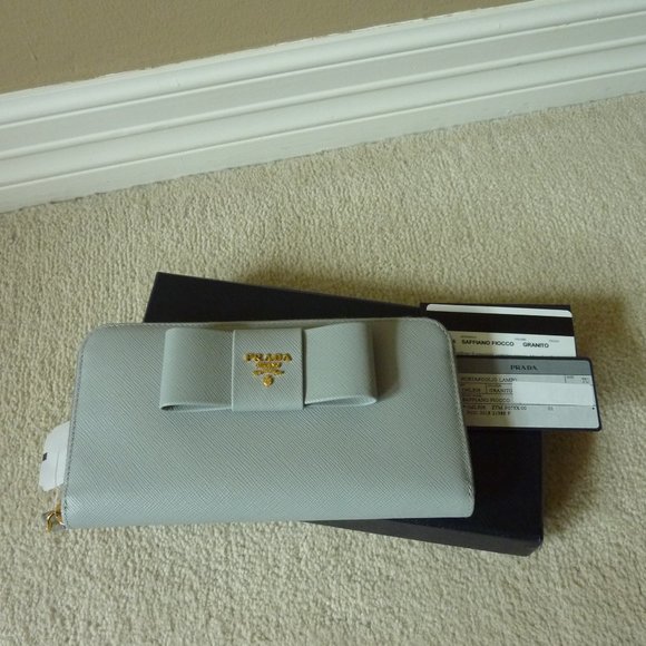 PRADA Saffiano Leather Logo Bow Zippered Wallet - Picture 2 of 12